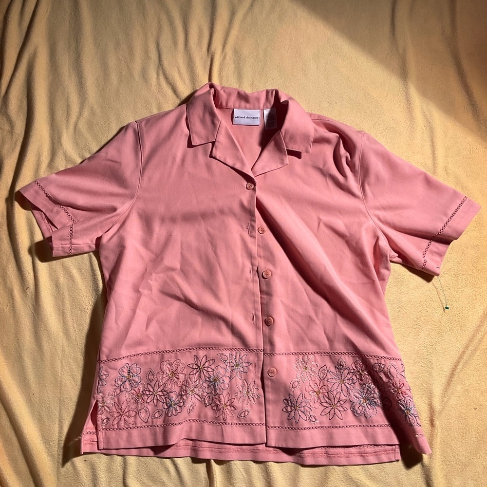 Women’s Pink Alfred Dunner Button Up Top - Size 16